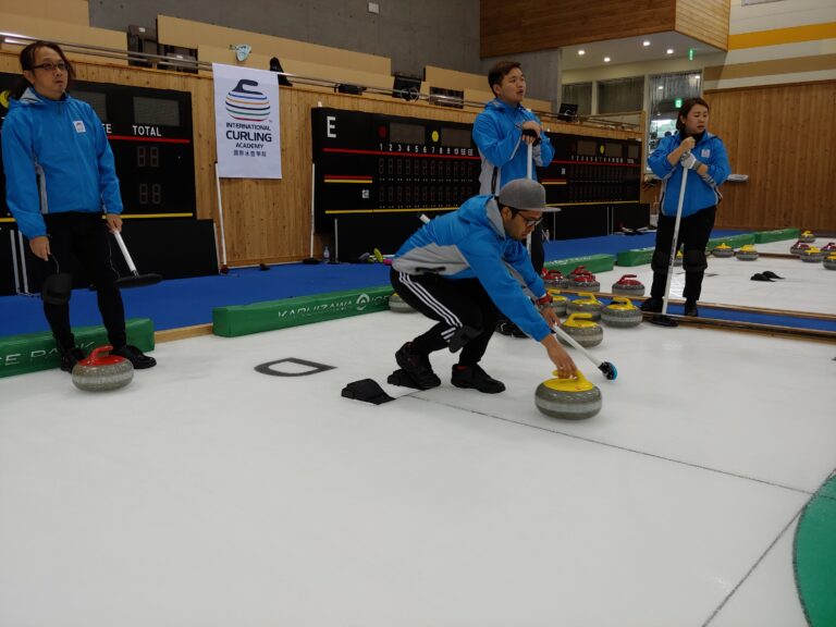 中國香港冰壺協會-日本輕井澤冰壺訓練營